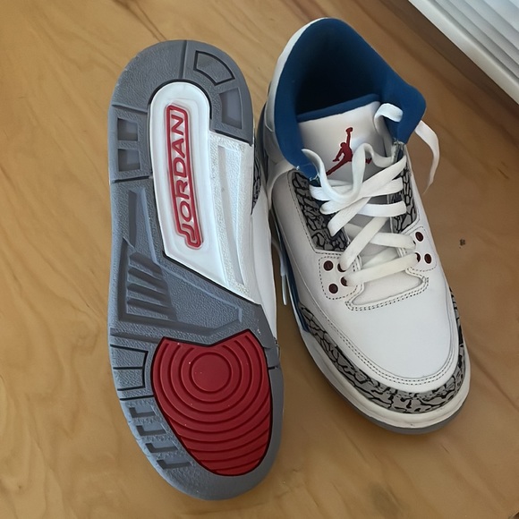 Brand new Jordan Retro 3 - Picture 5 of 5